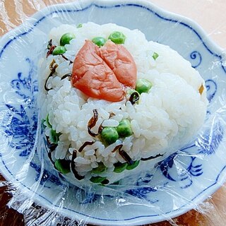 炊飯器利用５分！？グリーンピース（冷凍）お握り♪